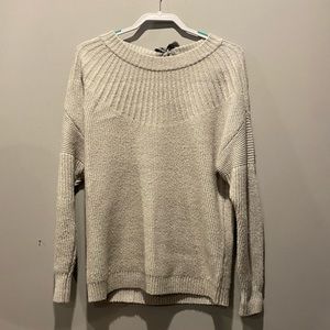 Hinge gray sweater